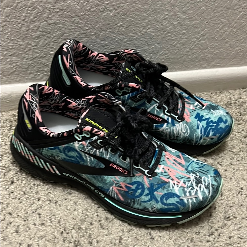 Brooks Multicolor Athletic Shoes